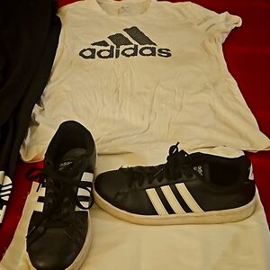 Adidas gymshoes